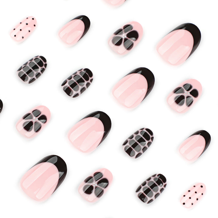 Artistic Nail Art in Creative Design Bowlift