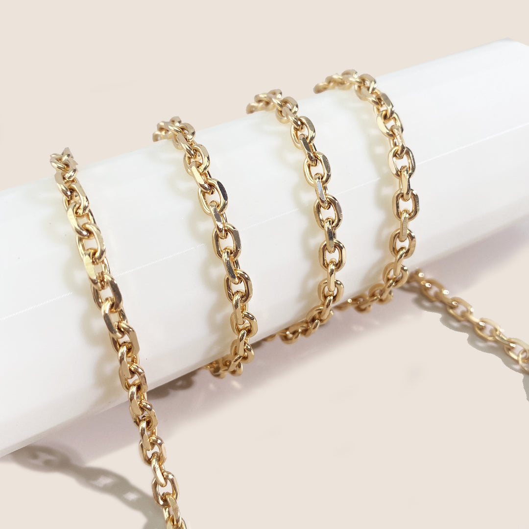 Elegant Eyewear Chain Bowlift