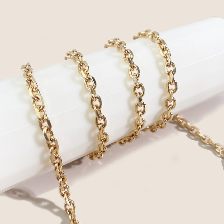 Elegant Eyewear Chain Bowlift