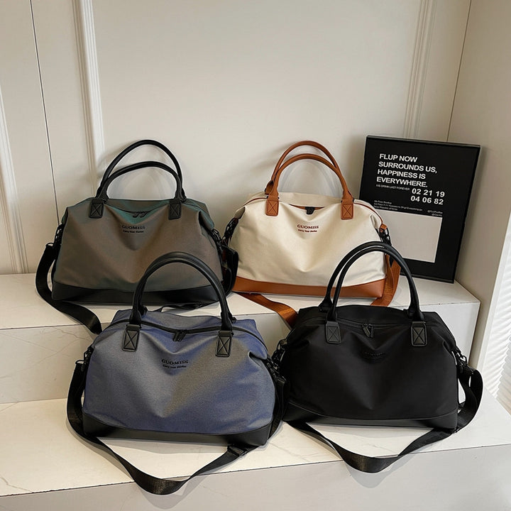 Versatile Multi-Pocket Weekender Bag