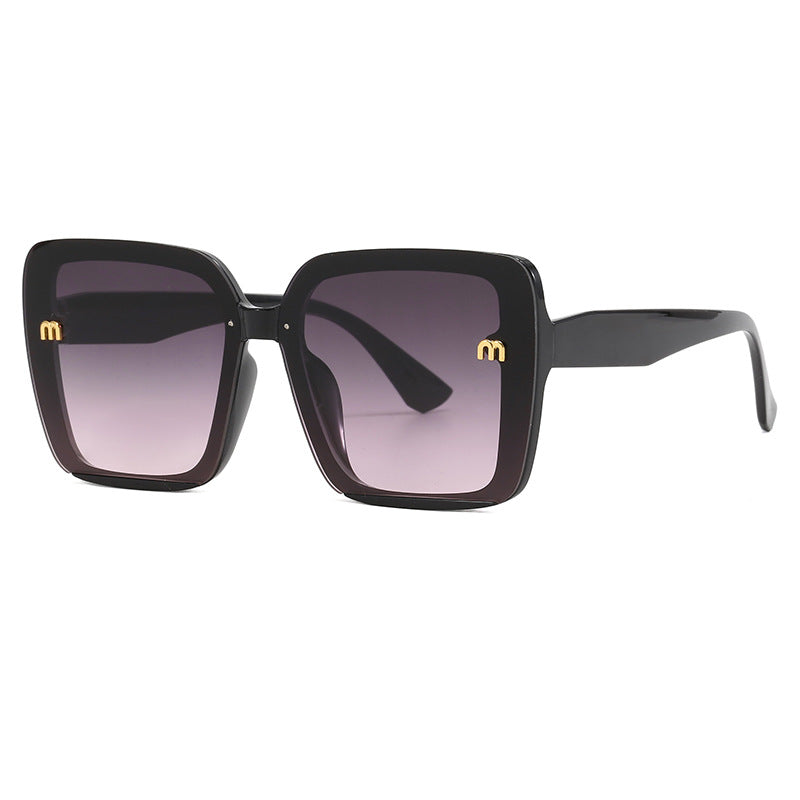 Women's oversized square sunglasses with elegant frame Bowlift