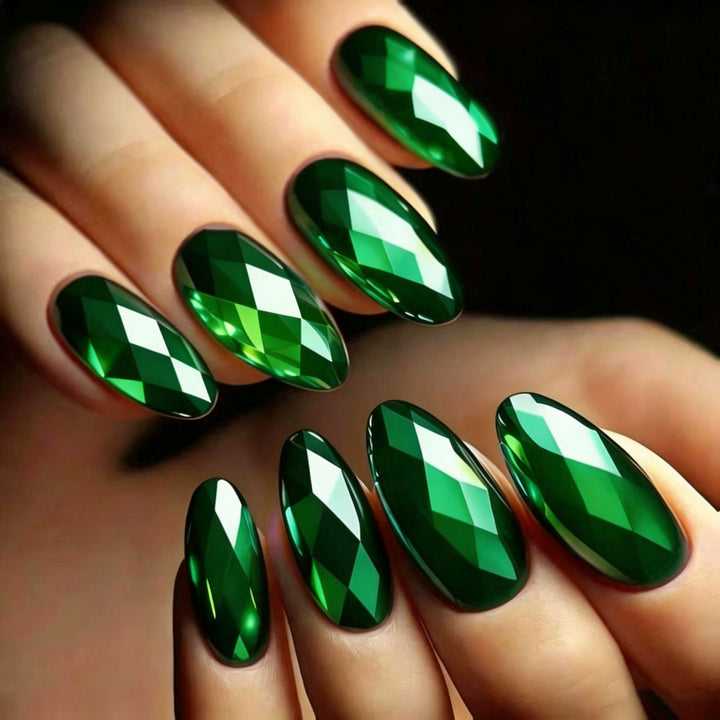 Shiny artificial nails Bowlift