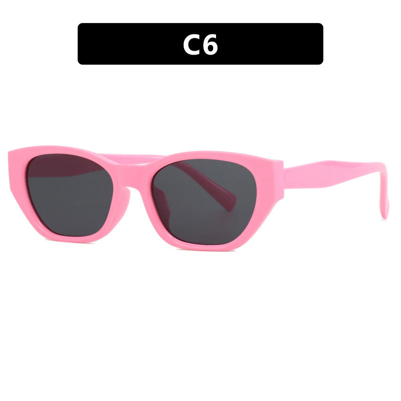 Ladies Cat-Eye Sunglasses with transparent, geometric frame Bowlift