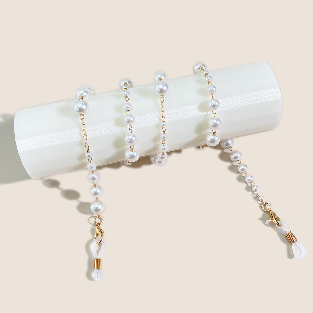 Fashionable cat-eye sunglasses with pearl holder Bowlift