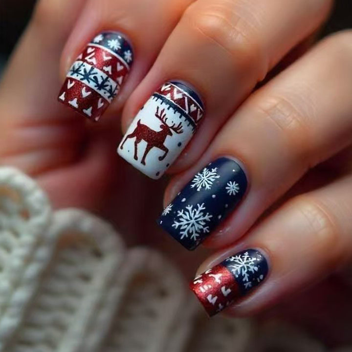 Winter-Themed Holiday Nail Art Bowlift