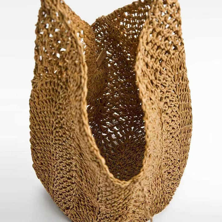Hand-crocheted tote with deep slit Bowlift