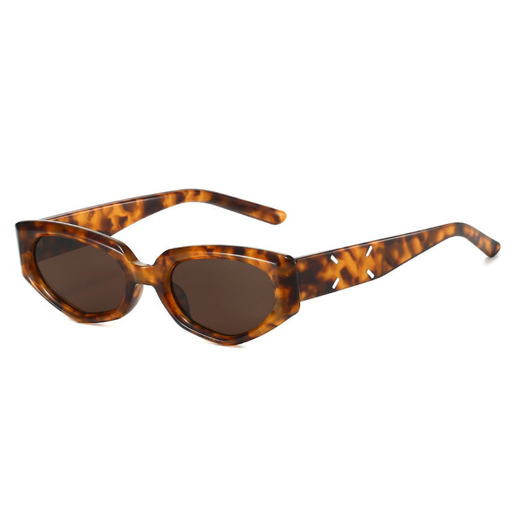 Contemporary Butterfly-Shaped Sunglasses Bowlift
