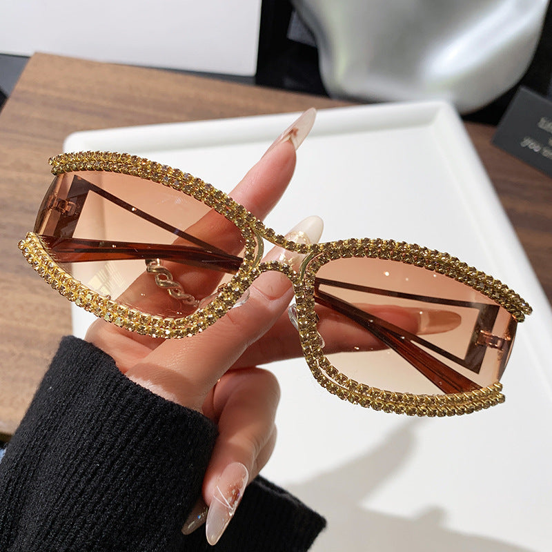 Women Cat-Eye Sunglasses with Sparkling Crystal Frame Bowlift