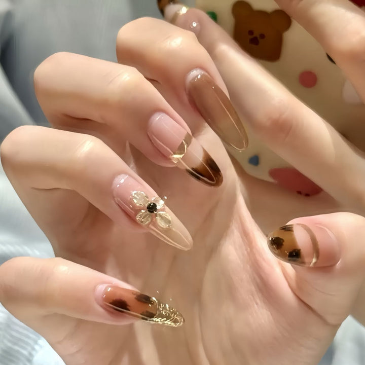 Artistic Floral-Embellished Press-On Nail Art Bowlift