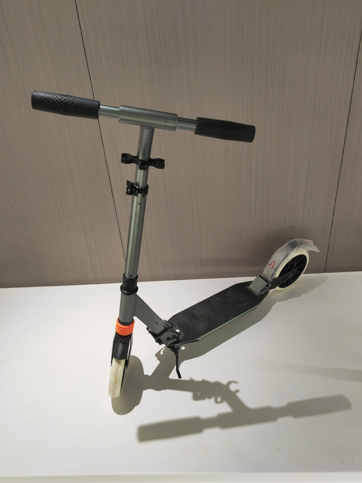 Lightweight Folding Scooter Bowlift