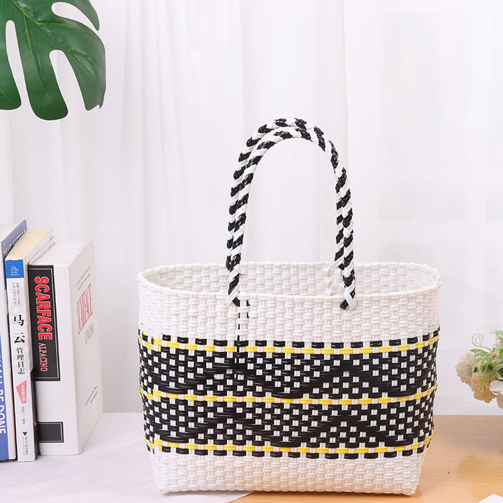 Handcrafted beach bag with colorful wave pattern Bowlift