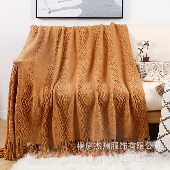 Women Comfortable Knitted Blanket with Modern Zigzag Pattern Bowlift