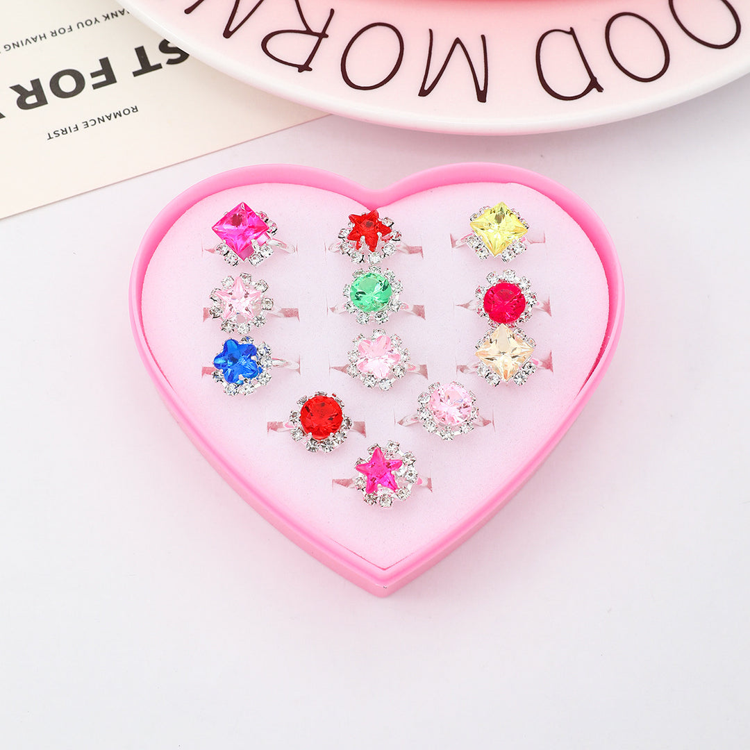 Elegant jewelry ring with sparkling gemstone Bowlift