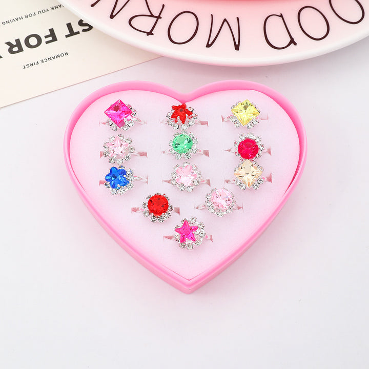 Elegant jewelry ring with sparkling gemstone Bowlift