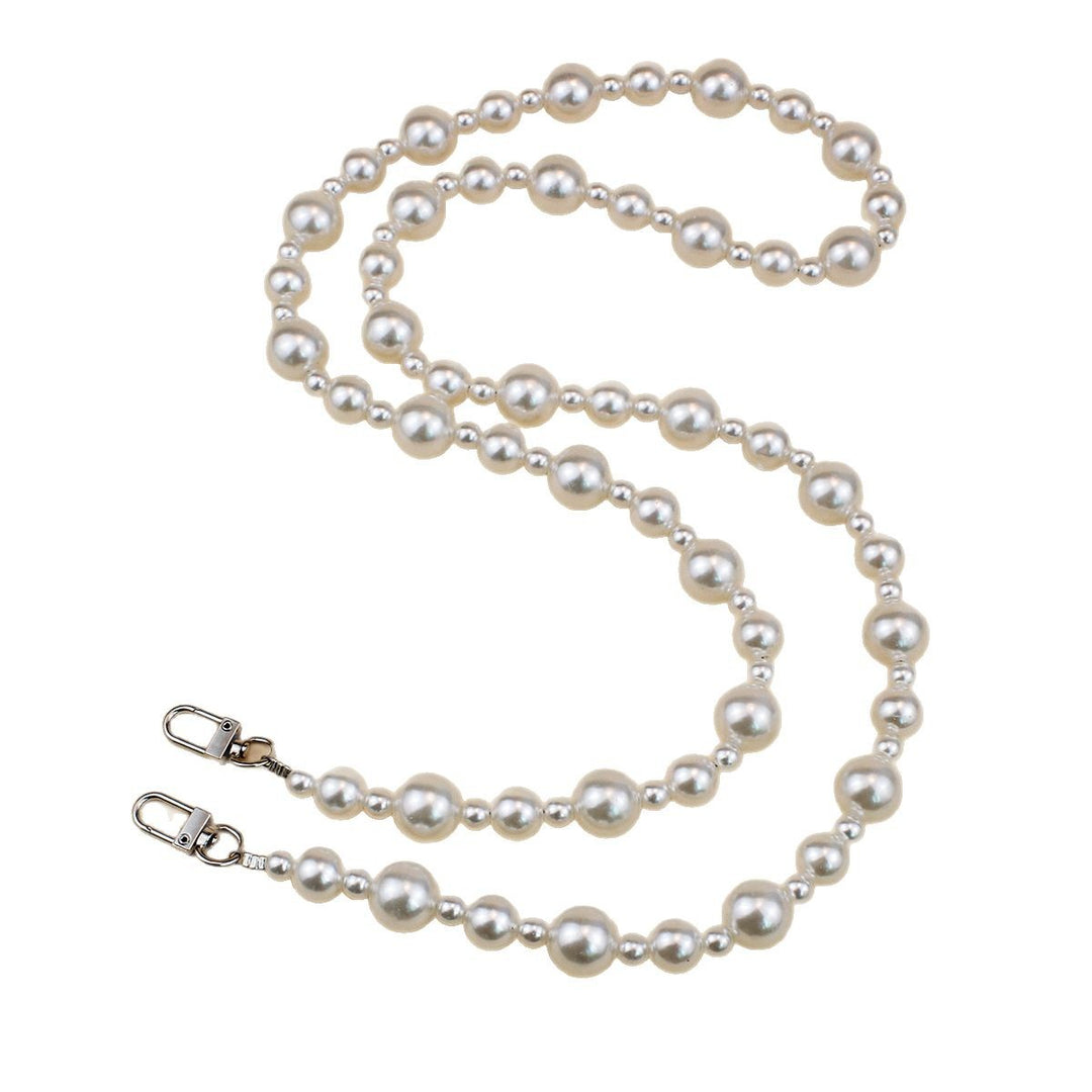 Elegant Pearl Necklace Bowlift