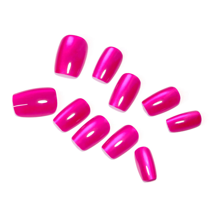 Artificial high-gloss nails with elegant design Bowlift