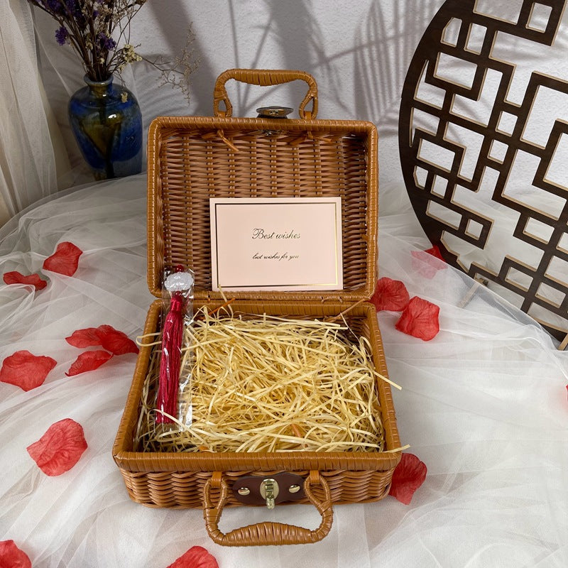 Women stylish and decorative gift basket case Bowlift