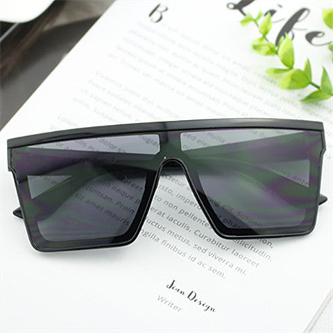 Women's Sporty Safety Goggles in Modern Shield Design Bowlift