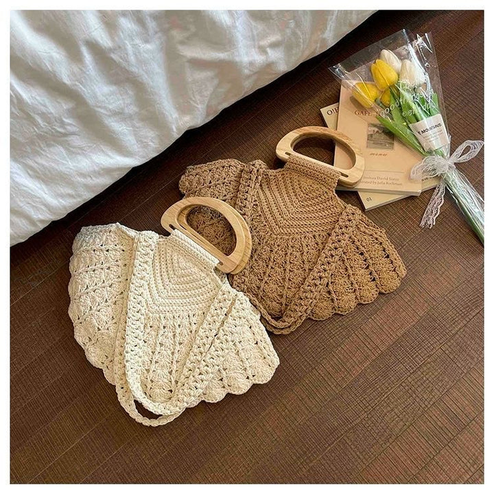 Handbag with Unique Wooden Handle Design Bowlift