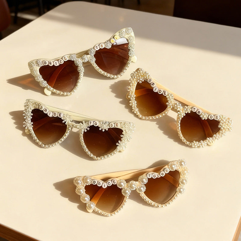 Decorative Heart-Shaped Bride-To-Be Sunglasses Bowlift