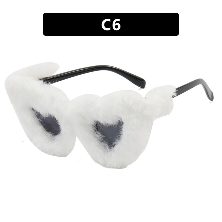 Women Paw Sunglasses with Luxurious Fur Trim Bowlift