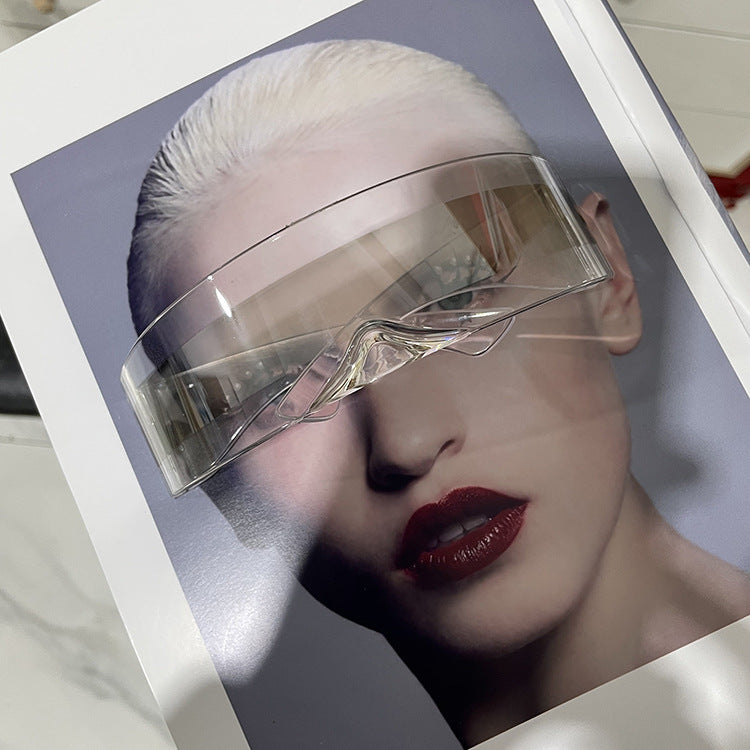 Women futuristic visor-like sunglasses Bowlift