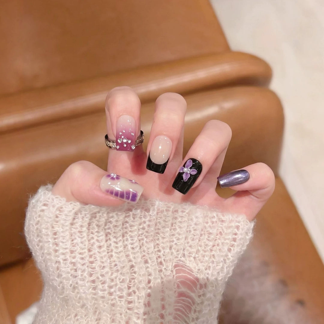 Decorative Press-On Nail Art Set with Floral and Gem Accents Bowlift