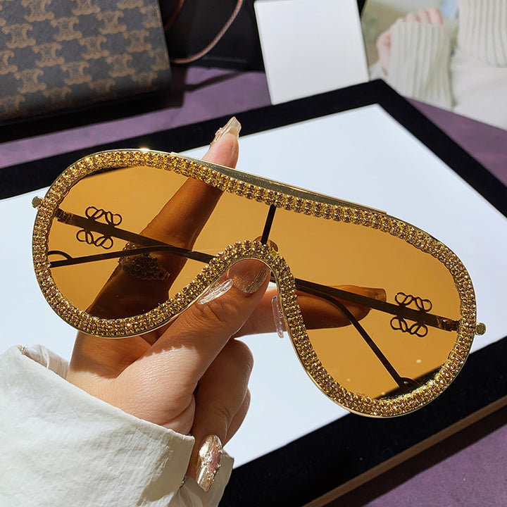 Women's Glamorous Sunglasses with Rhinestone-Embellished Frame Bowlift