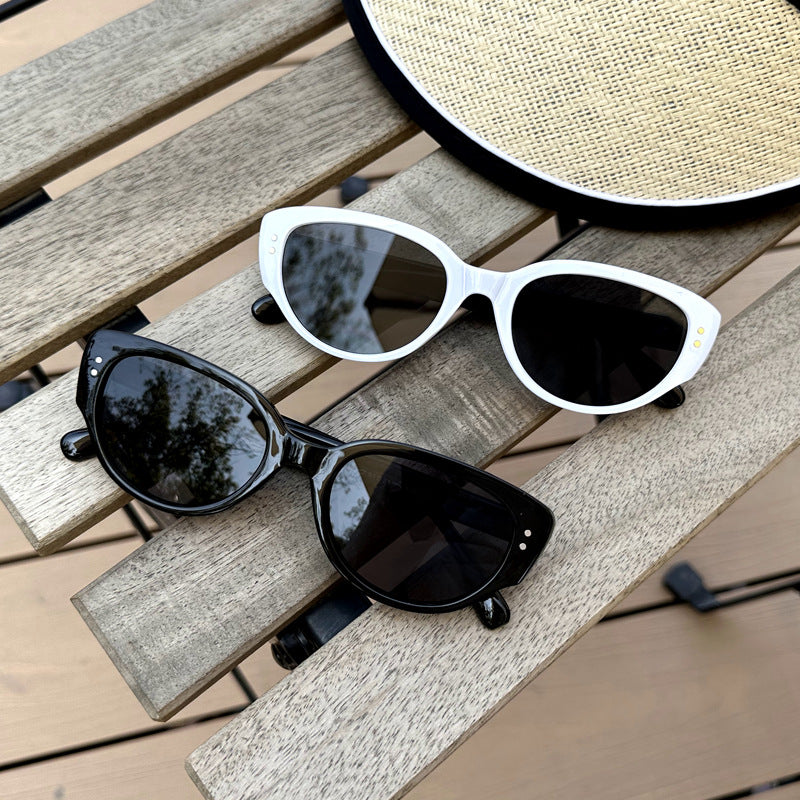 Fashionable sunglasses Bowlift