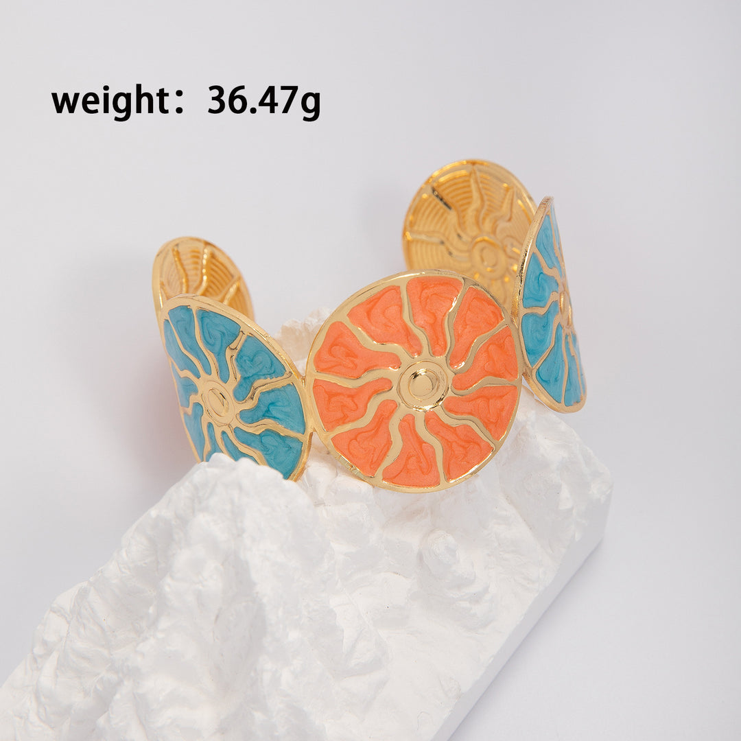 Artistic Cuff Bracelet Bowlift