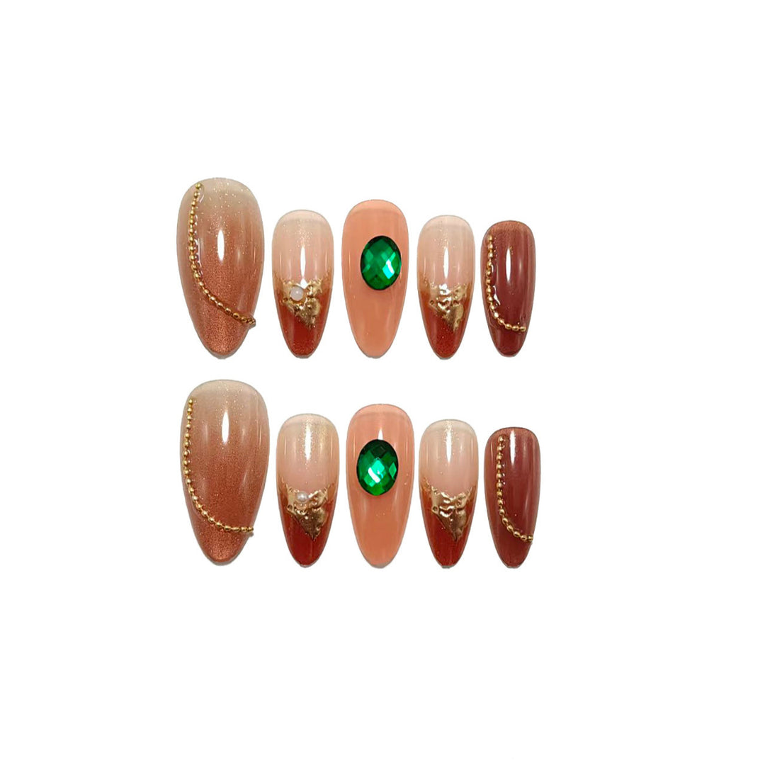 Glamorous artificial nails with sparkling accents Bowlift