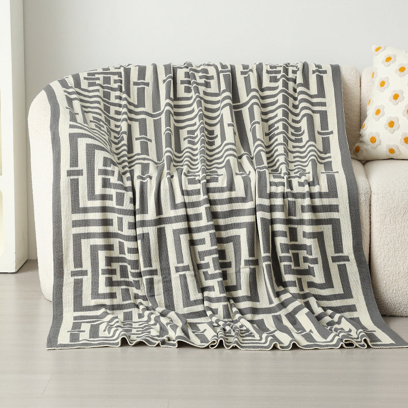 Women's decorative comfort blanket in modern geometric design Bowlift