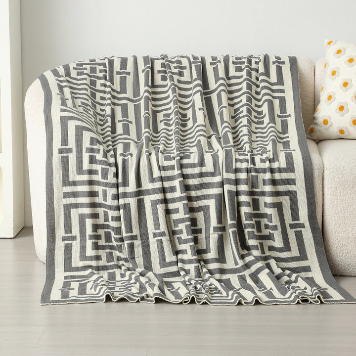 Women's decorative comfort blanket in modern geometric design Bowlift
