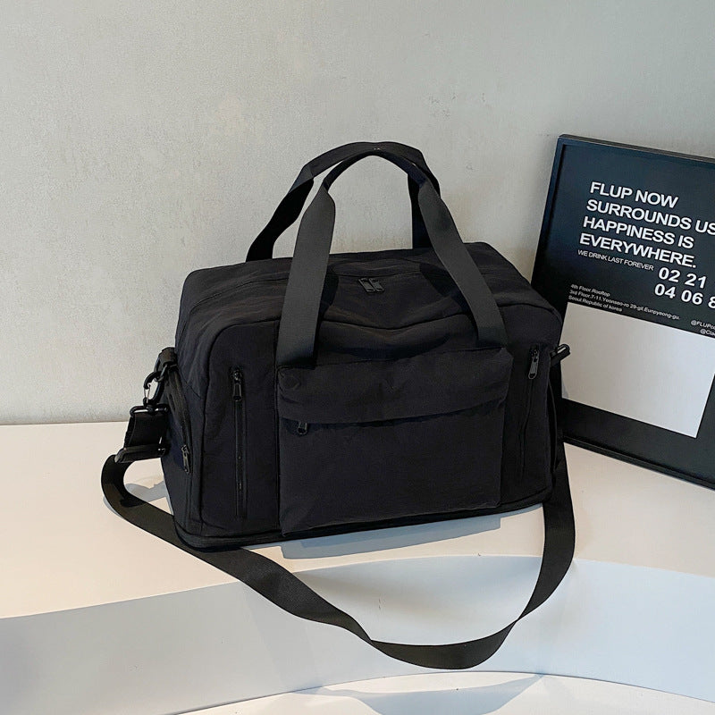 Ladies spacious and practical sports and travel bag Bowlift