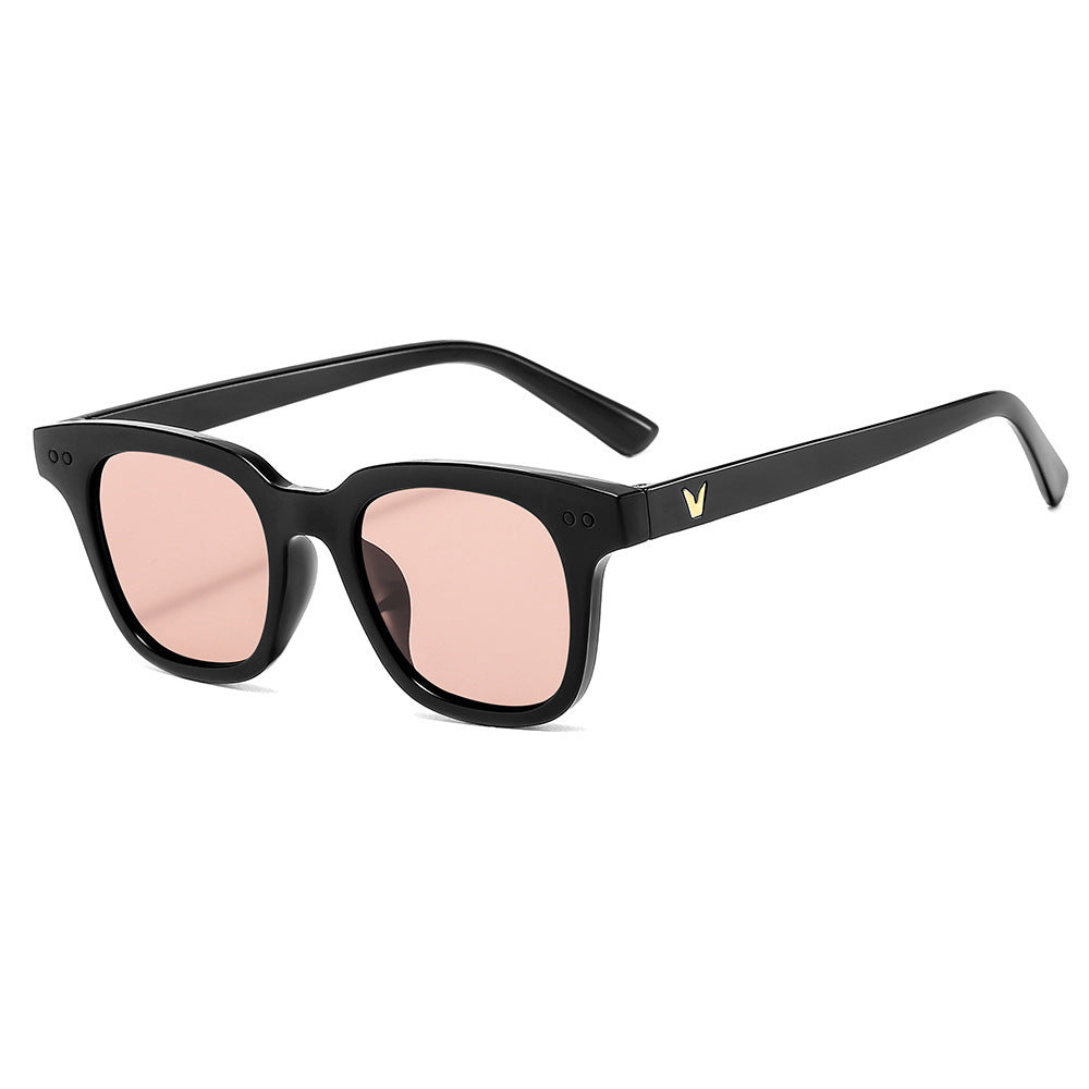 Women's Fashion Sunglasses in Modern Design Bowlift