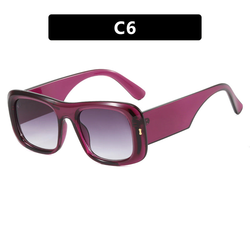 Women's square sunglasses with reflective protective lenses and modern frame construction Bowlift