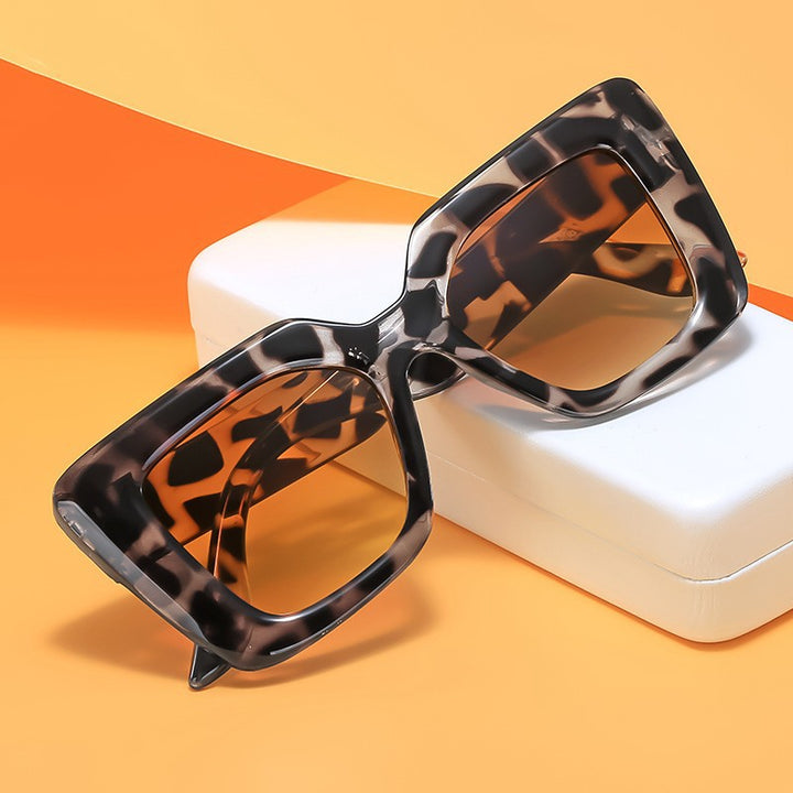 Fashionable Geometric Frame Sunglasses Bowlift