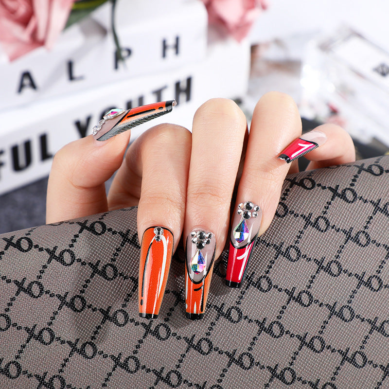 Creative artificial nails with modern color play Bowlift