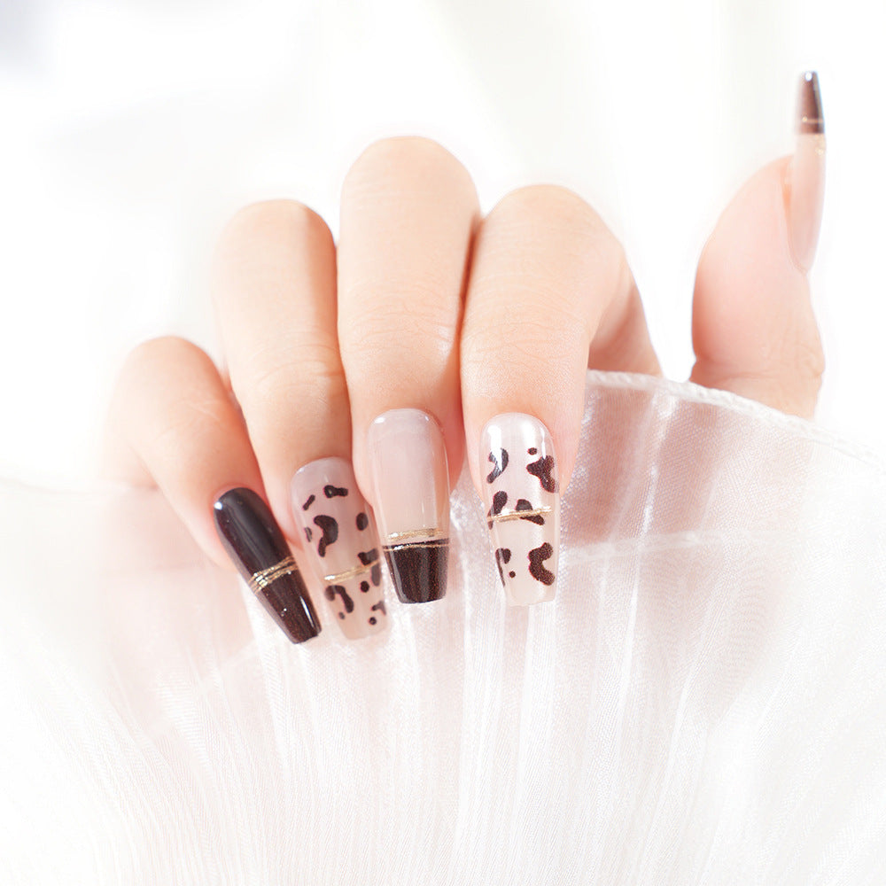 Elegant Press-On Nail Tips Bowlift