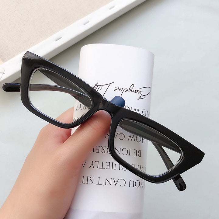 Fashionable Cat-Eye Sunglasses Bowlift