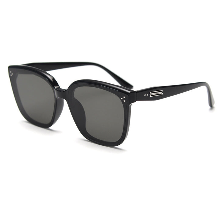 Women's fashionable oversized sunglasses in retro style Bowlift