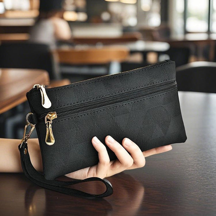 Elegant Clutch With Practical Zipper Bowlift
