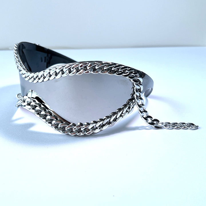 Women's trendy sunglasses with unique chain decoration Bowlift