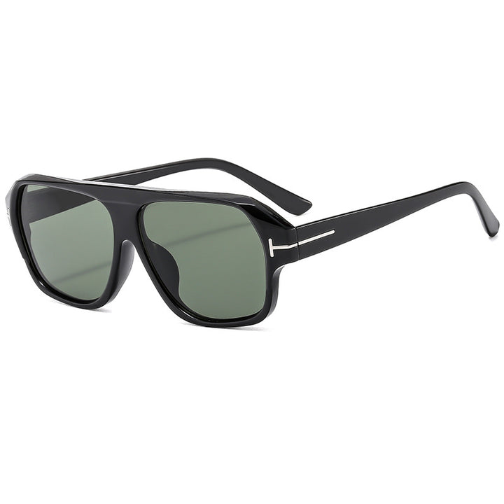 Retro-Inspired Oversized Square Sunglasses