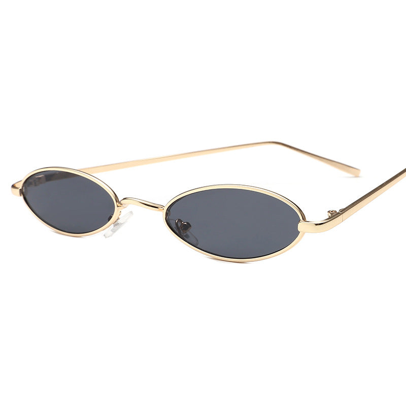 Ladies elegant sunglasses in oval metal frame Bowlift