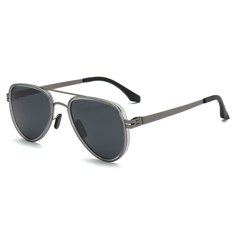 Women Aviator Sunglasses with robust metal frame and polarized lenses Bowlift
