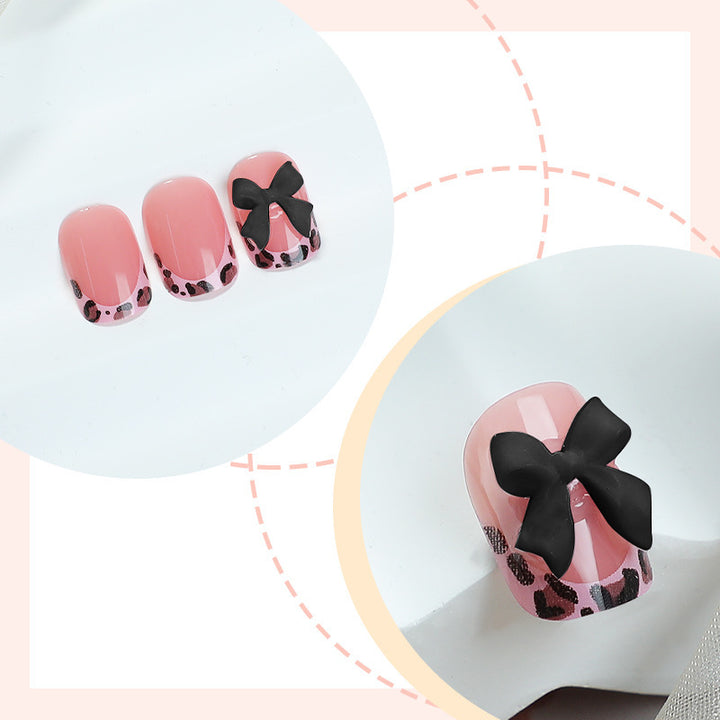 Artificial nail set with elegant leopard pattern and glamorous finish Bowlift