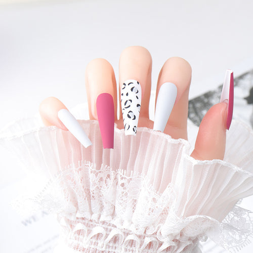 Stylish Long Acrylic Press-On Nails Bowlift