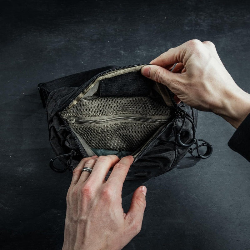 Modular hip bag with versatile compartments Bowlift