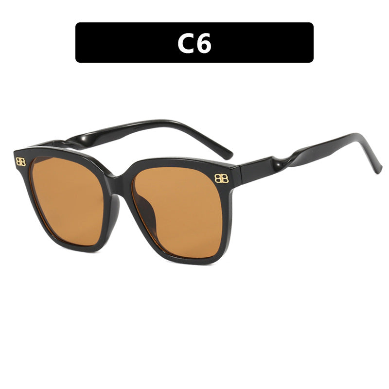 Women square sunglasses with elegant frame structure and UV protection Bowlift